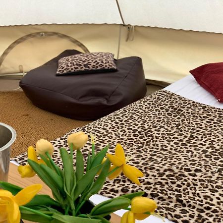 Home Farm Radnage Glamping Bell Tent 6, With Log Burner And Fire Pit High Wycombe Exteriér fotografie