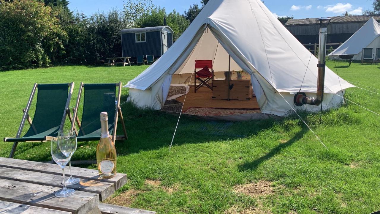 Home Farm Radnage Glamping Bell Tent 6, With Log Burner And Fire Pit High Wycombe Exteriér fotografie